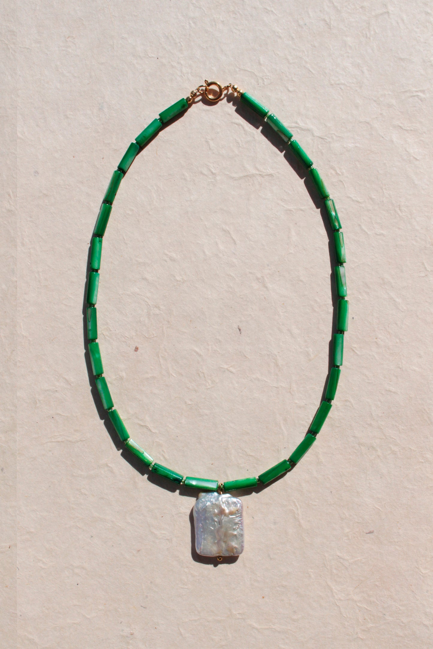 Collier Alova